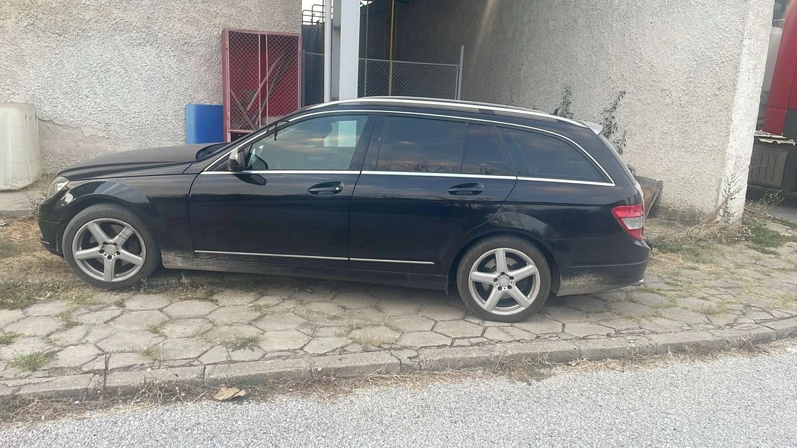 Mercedes-Benz C 320, снимка 3 - Автомобили и джипове - 56244092