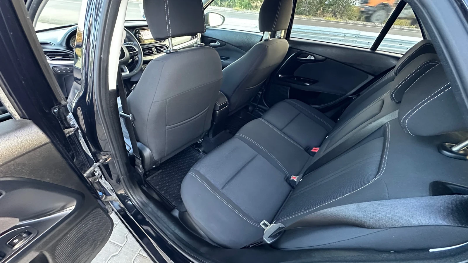 Fiat Tipo Led Камера Парктроник  Подгрев Евро 6 , снимка 11 - Автомобили и джипове - 56710850
