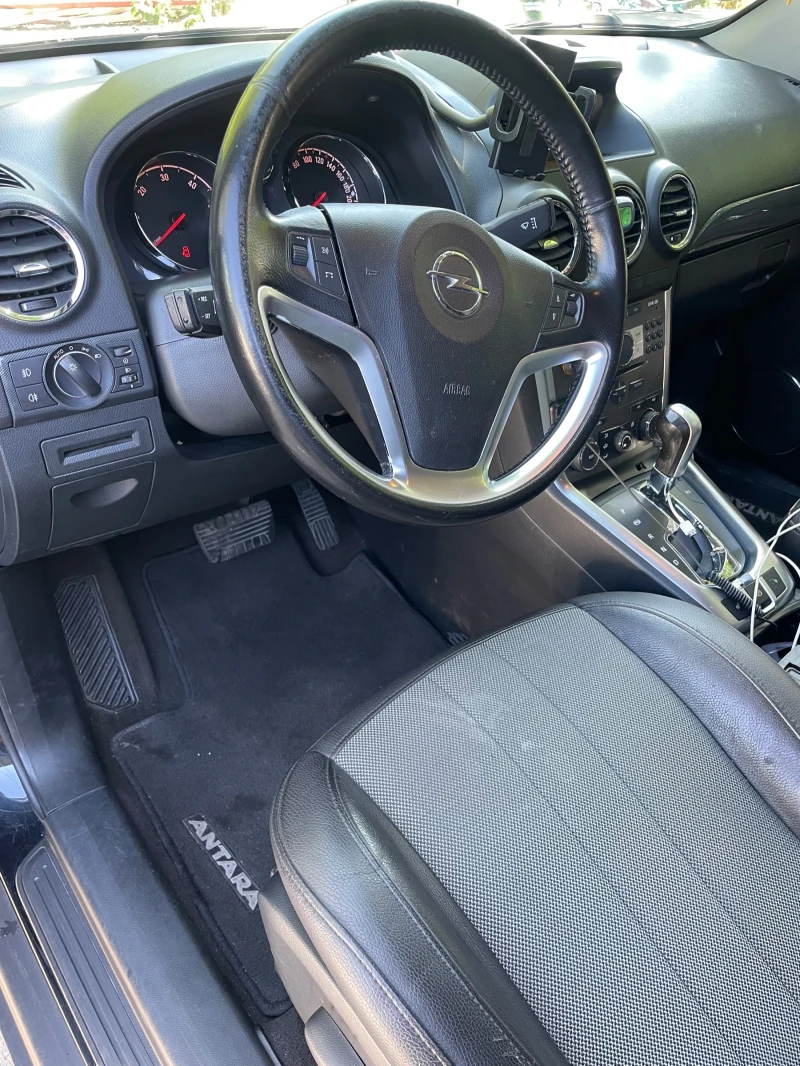 Opel Antara, снимка 13 - Автомобили и джипове - 52641652