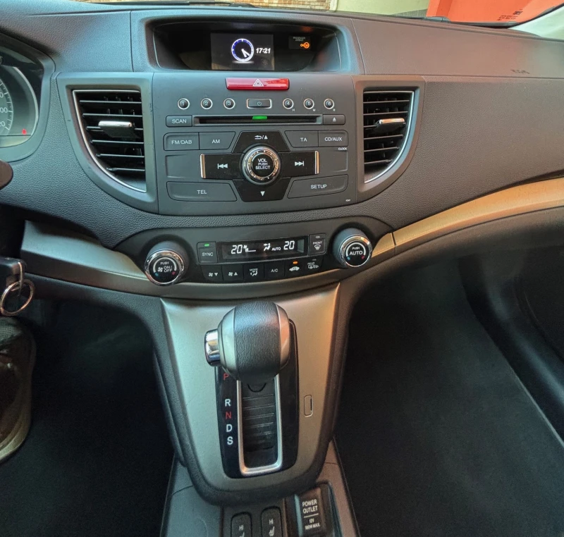 Honda Cr-v, снимка 16 - Автомобили и джипове - 52355677
