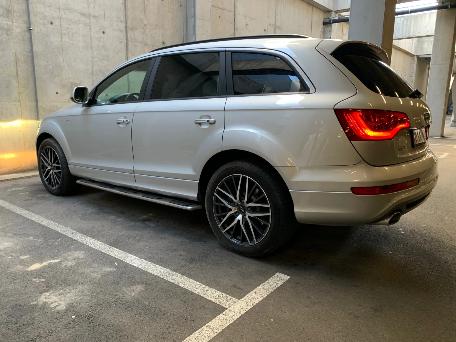 Audi Q7 4.2* 3xTV* BANG&OLUFSEN* EXCLUSIV* 360cam* 7места* - изображение 6