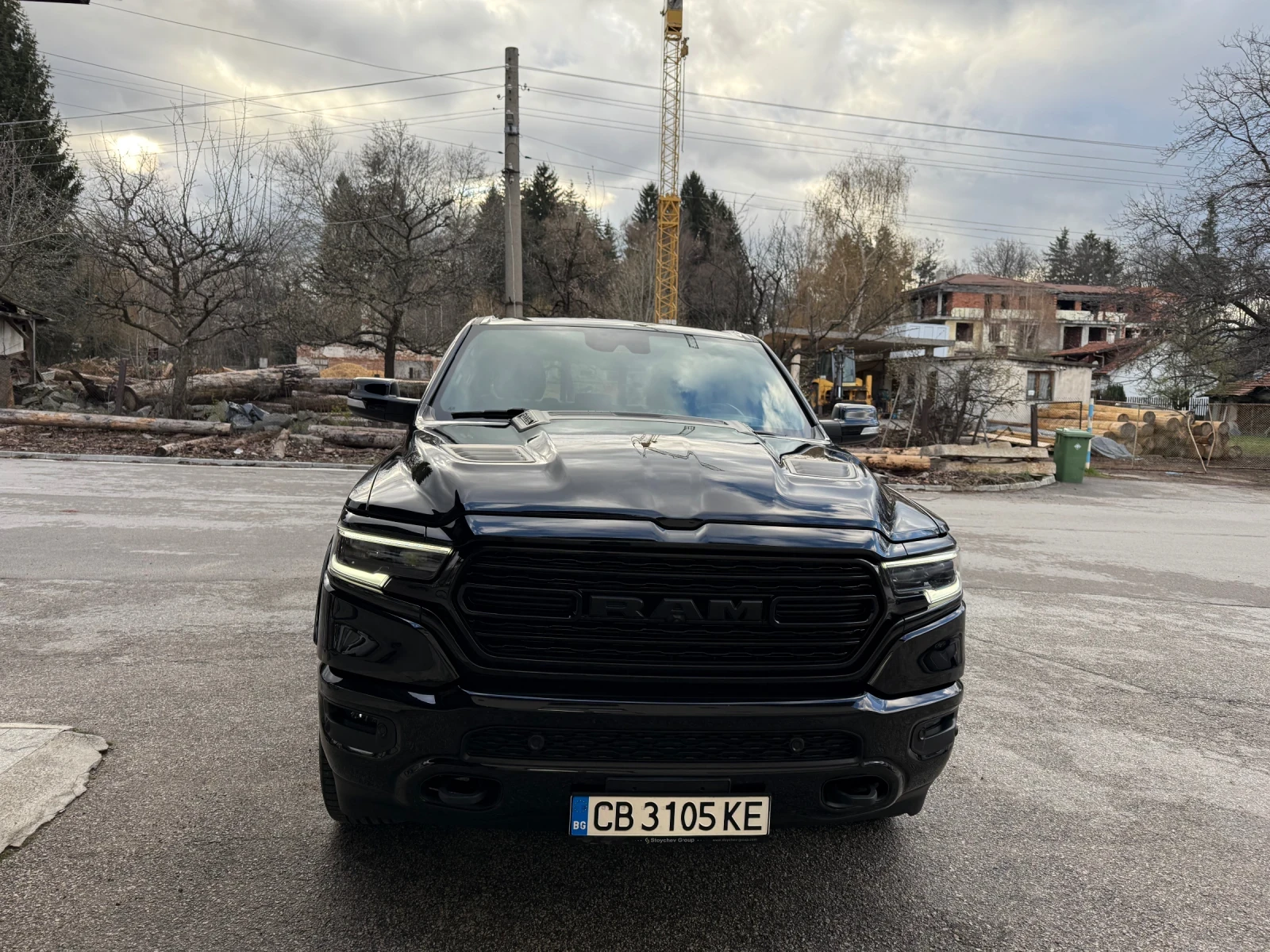 Dodge RAM 1500 5.7L V8 LIMITED, NIGHT EDITION 4X4 eTorgue - изображение 6
