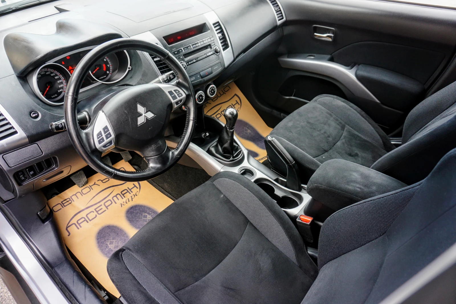 Mitsubishi Outlander 2.4I INSTLYE - изображение 7