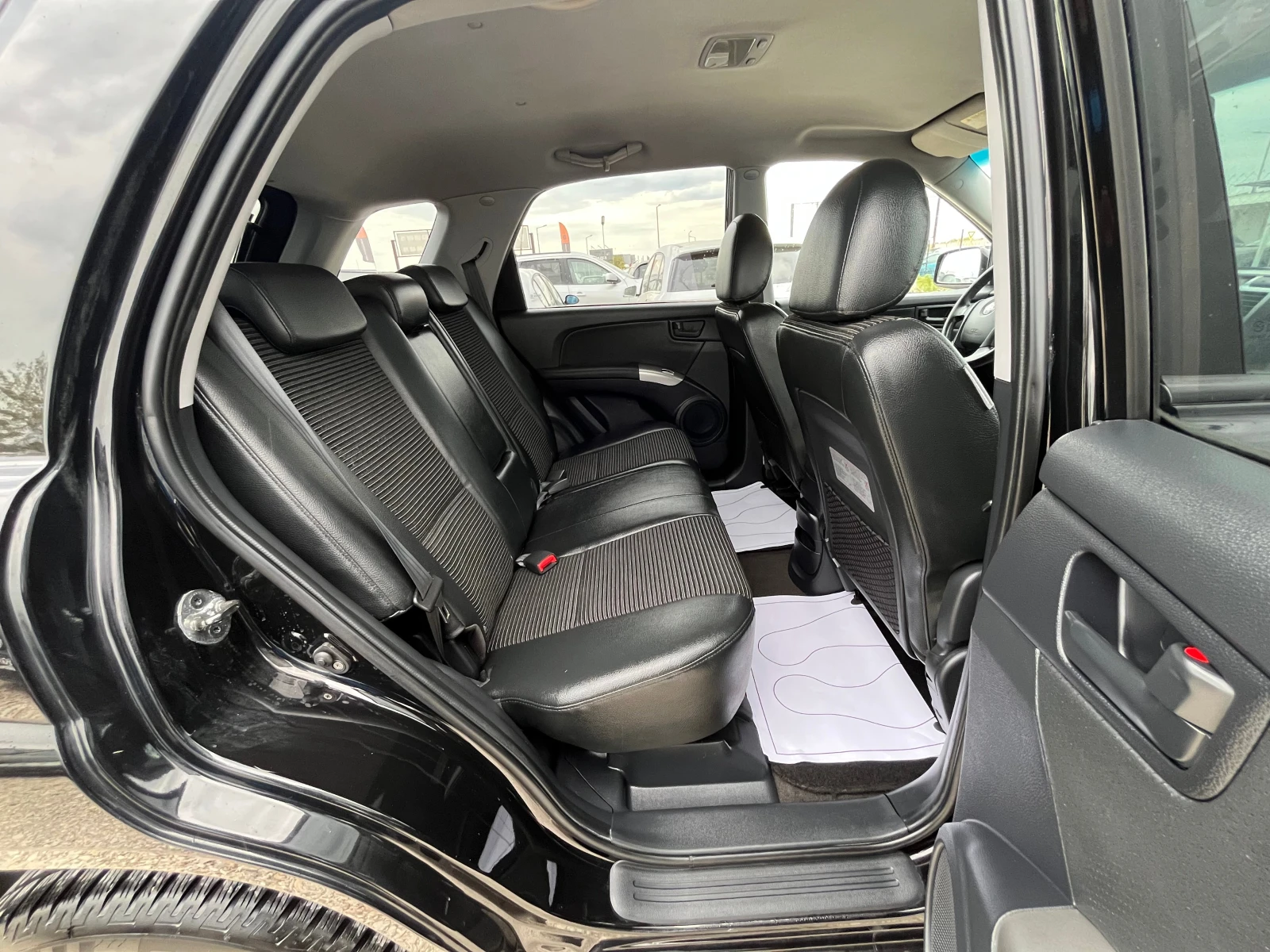 Kia Sportage 2.0CRDI, 140ck, АВТОМАТИК, ЛИЗИНГ, снимка 13 - Автомобили и джипове - 54379612