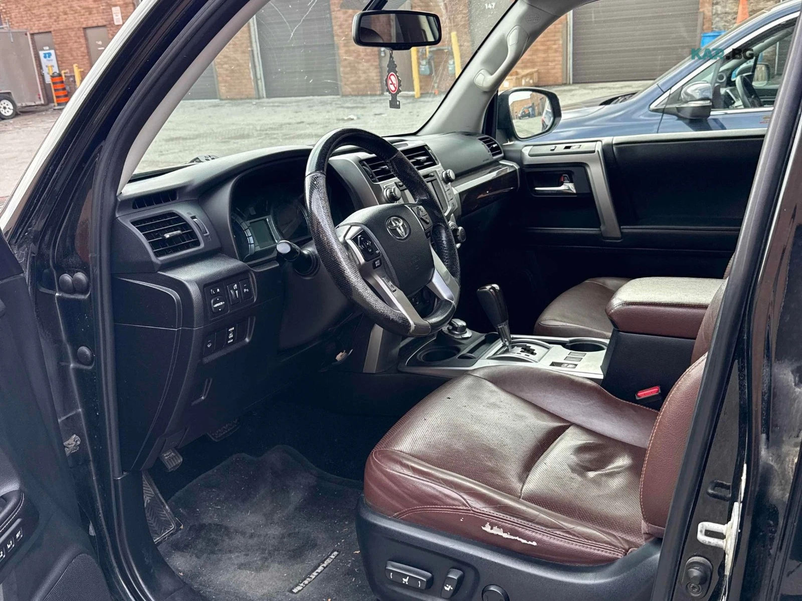 Toyota 4runner SR5 * AвтоКредит* (ЦЕНА ДО БГ), снимка 8 - Автомобили и джипове - 54804927