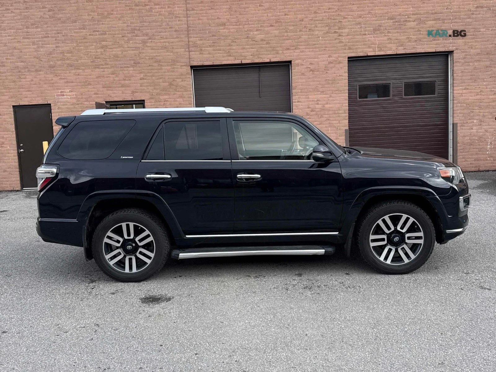 Toyota 4runner SR5 * AвтоКредит* (ЦЕНА ДО БГ), снимка 4 - Автомобили и джипове - 54804927