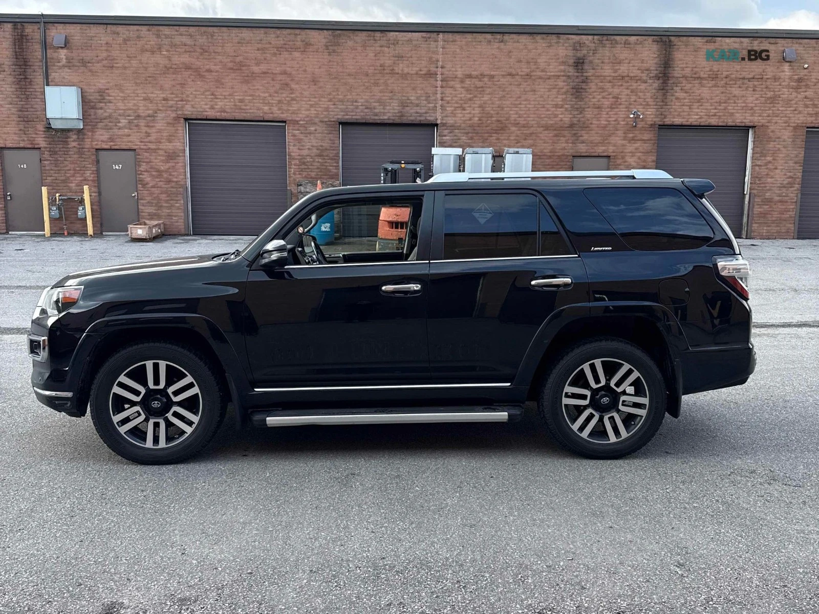 Toyota 4runner SR5 * AвтоКредит* (ЦЕНА ДО БГ), снимка 3 - Автомобили и джипове - 54804927