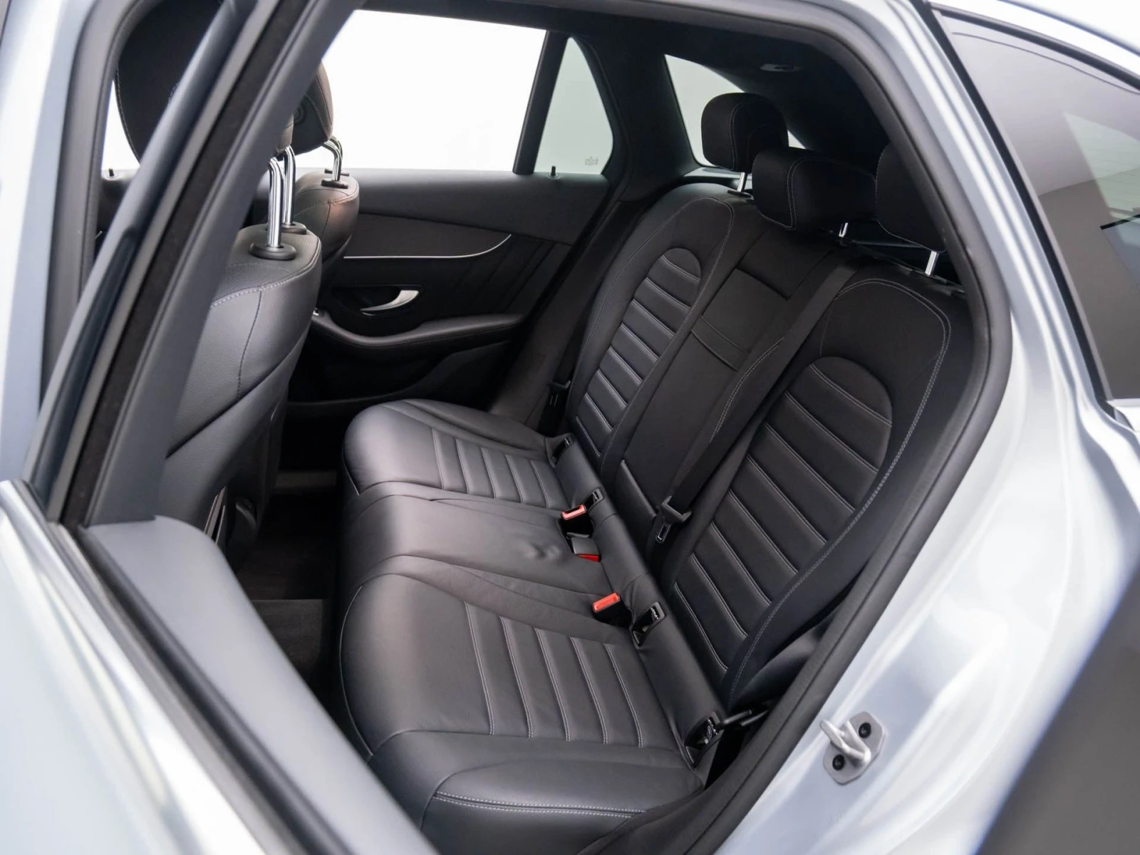 Mercedes-Benz GLC 300 4MATIC * AMG LINE , снимка 12 - Автомобили и джипове - 55124137