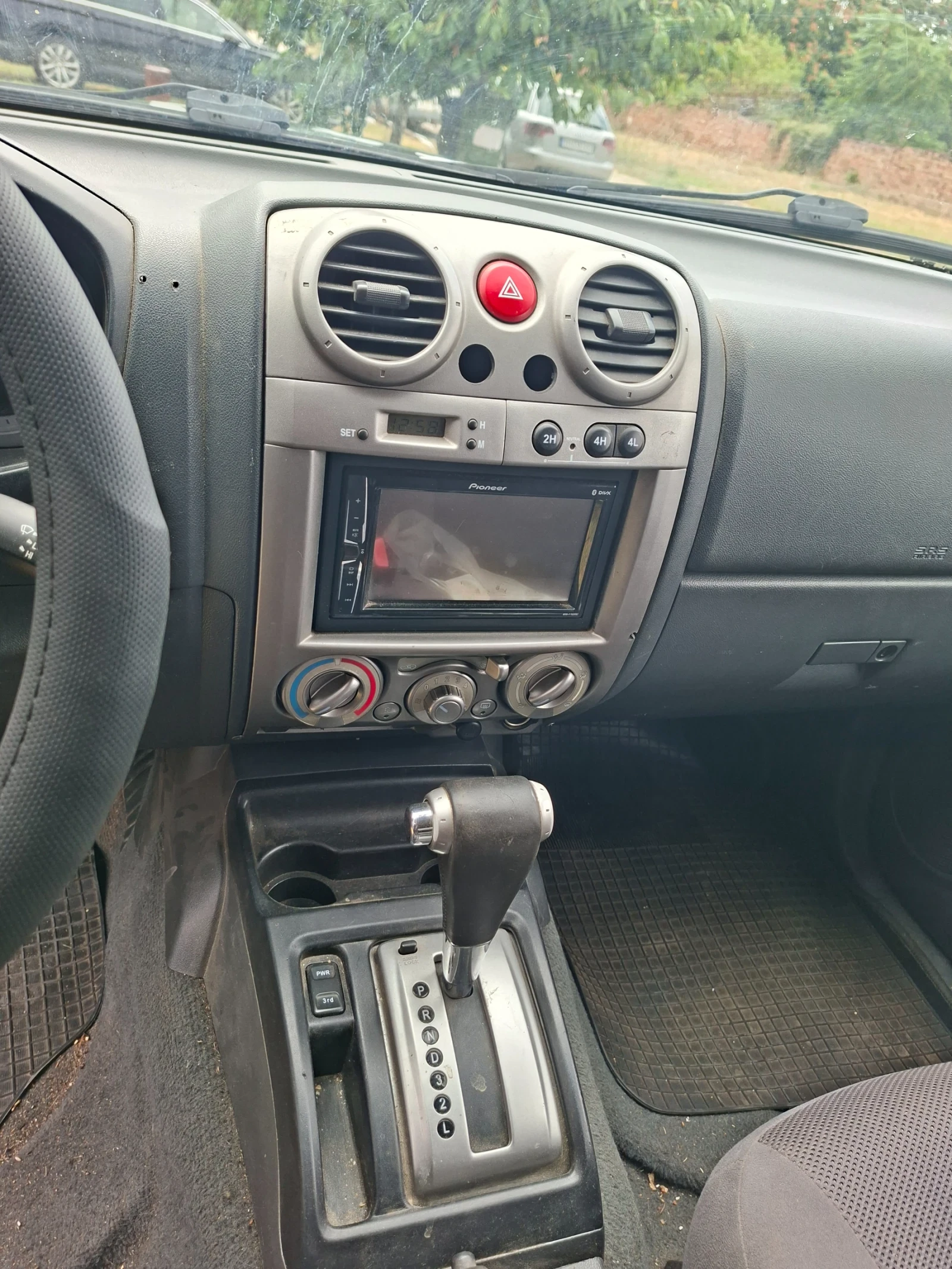 Isuzu D-max 3.0 | Mobile.bg � ����������� 13