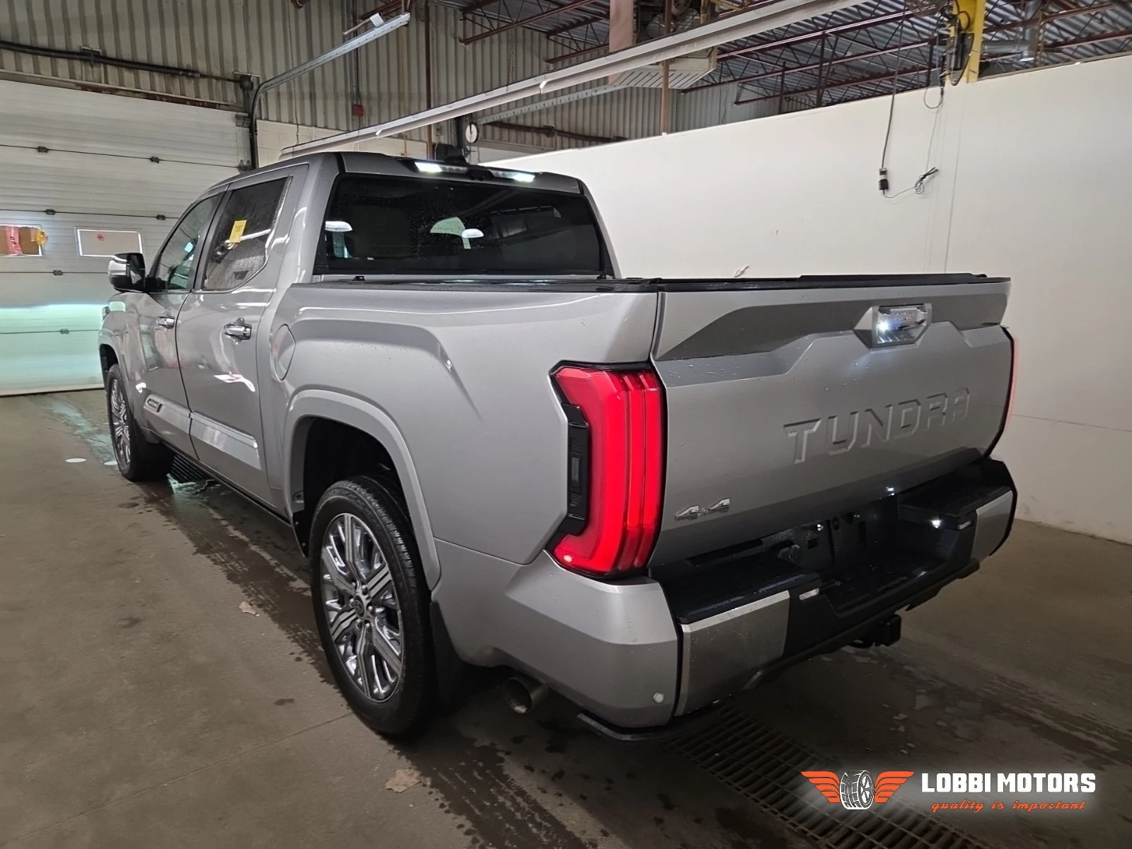 Toyota Tundra, снимка 4 - Автомобили и джипове - 55992877
