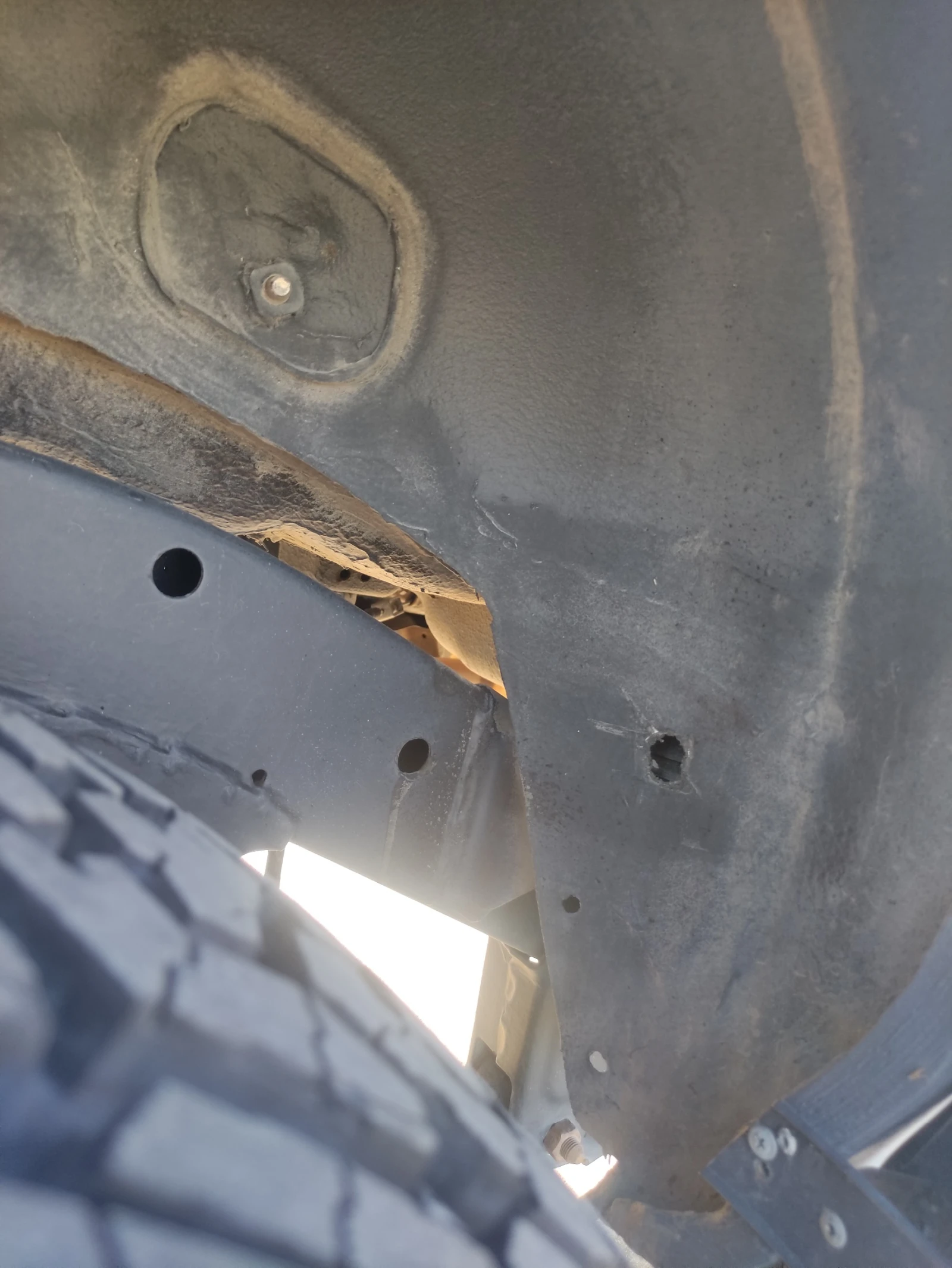 Nissan Terrano, снимка 11 - Автомобили и джипове - 56238369