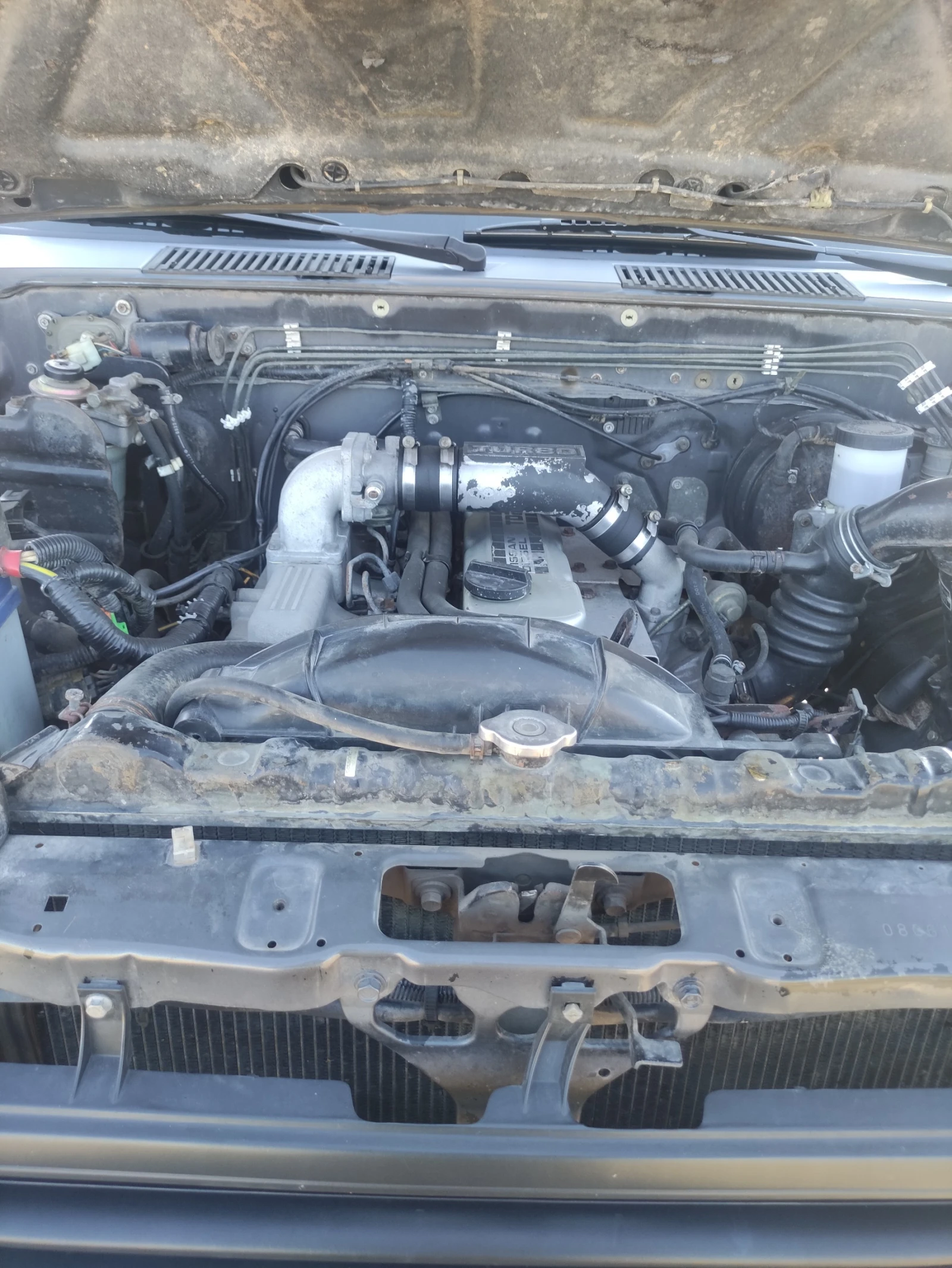 Nissan Terrano, снимка 13 - Автомобили и джипове - 56238369