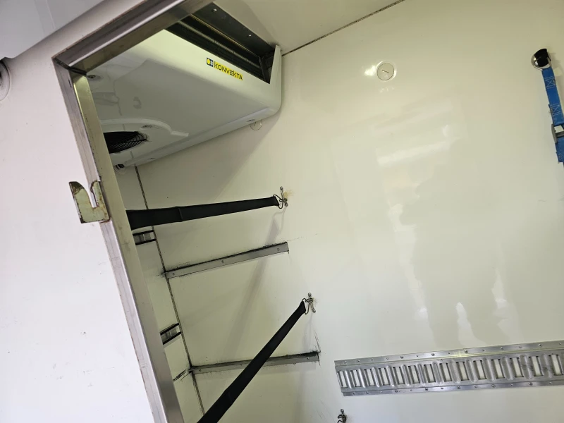 VW T6 2.0TDI hladilen, снимка 7 - Бусове и автобуси - 52339434