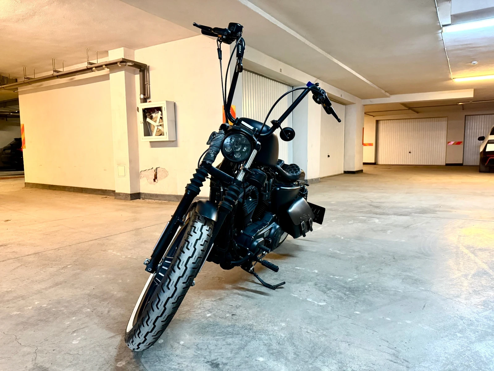 Harley-Davidson Sportster 883 - изображение 3