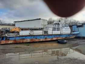 Моторна яхта Собствено производство, снимка 1 - Воден транспорт - 45315411