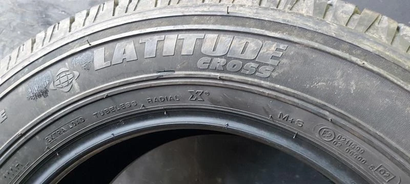 Гуми Всесезонни 245/65R17, снимка 7 - Гуми и джанти - 35136339