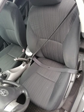 Toyota Auris, снимка 9