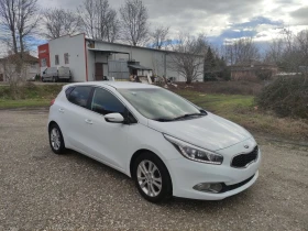 Kia Ceed 1.6GRDI като нов  навигация камера, снимка 1
