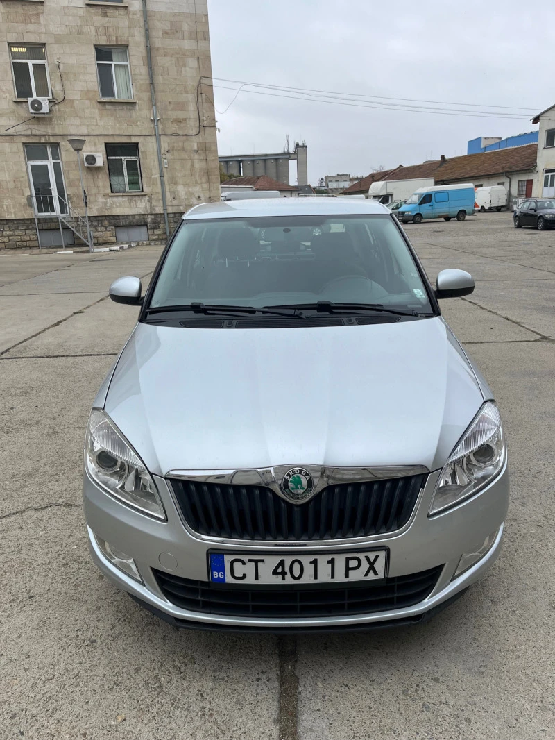 Skoda Fabia 1.2i, снимка 4 - Автомобили и джипове - 46917786