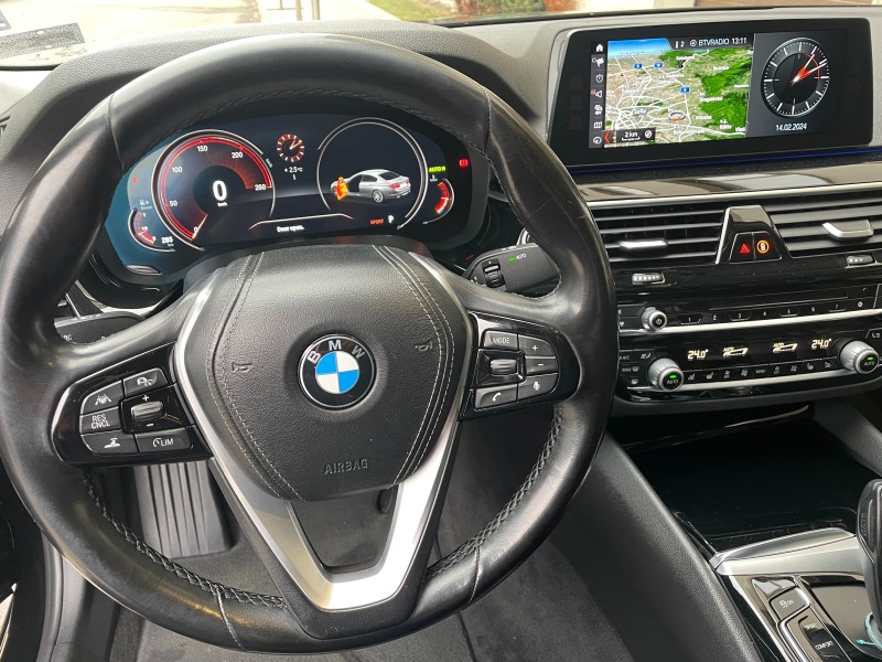 BMW 530 d xDrive Sport Line, снимка 9 - Автомобили и джипове - 44304363