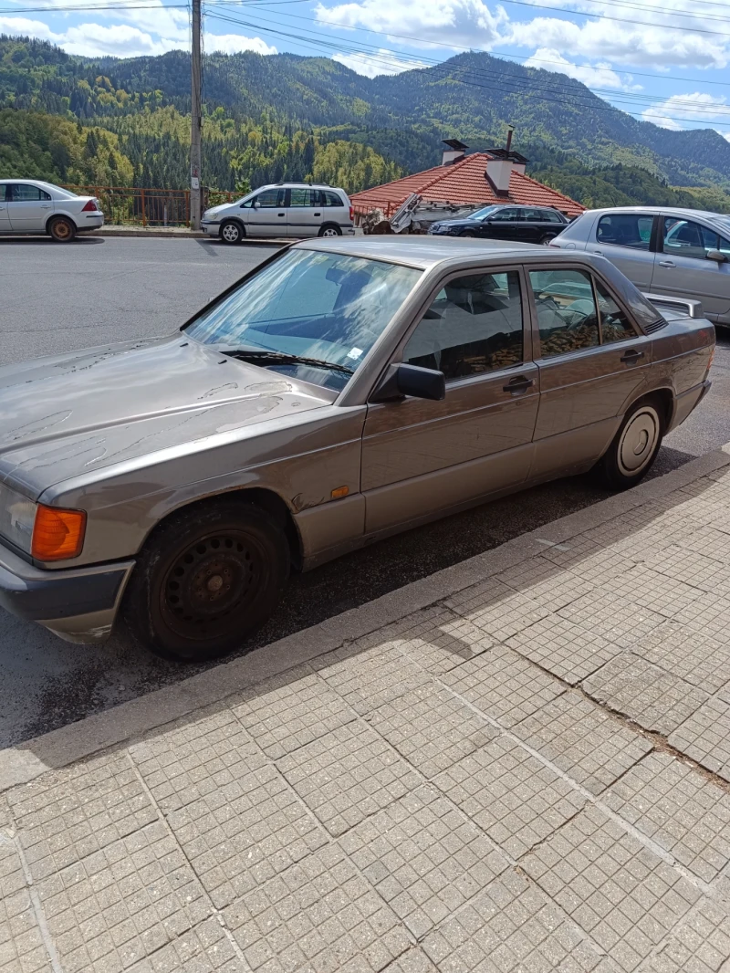 Mercedes-Benz 190, снимка 5 - Автомобили и джипове - 47020975