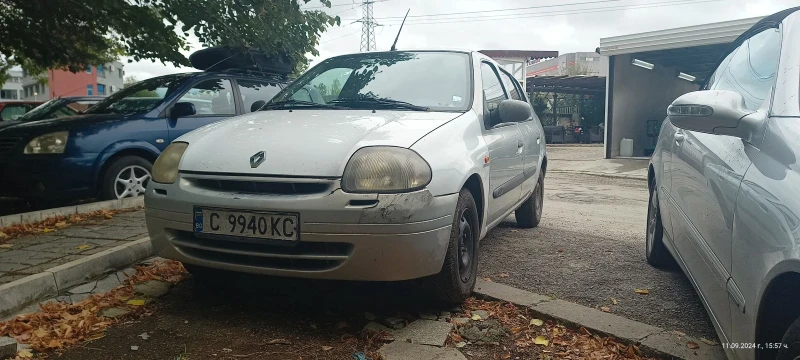 Renault Clio, снимка 2 - Автомобили и джипове - 47173280