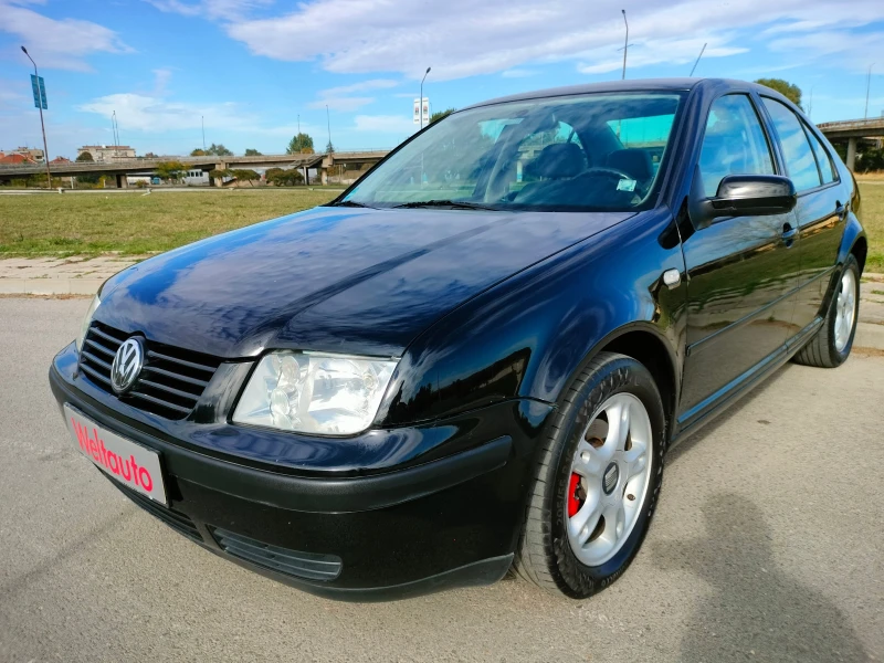 VW Bora 1.6 , снимка 1 - Автомобили и джипове - 47613326