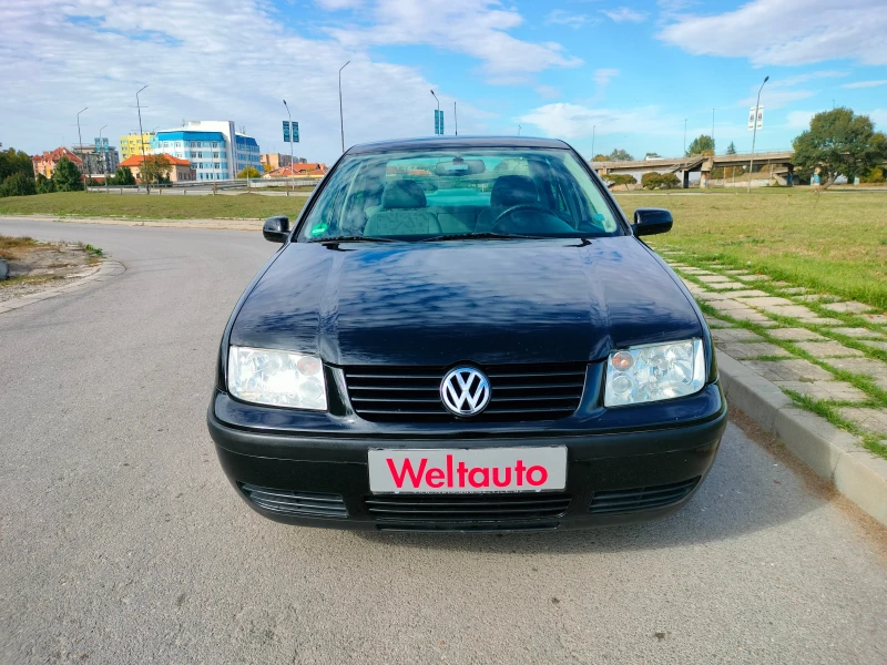 VW Bora 1.6 , снимка 2 - Автомобили и джипове - 47613326