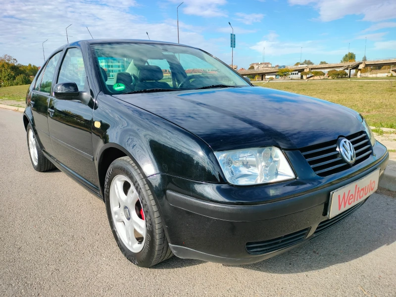 VW Bora 1.6 , снимка 6 - Автомобили и джипове - 47613326