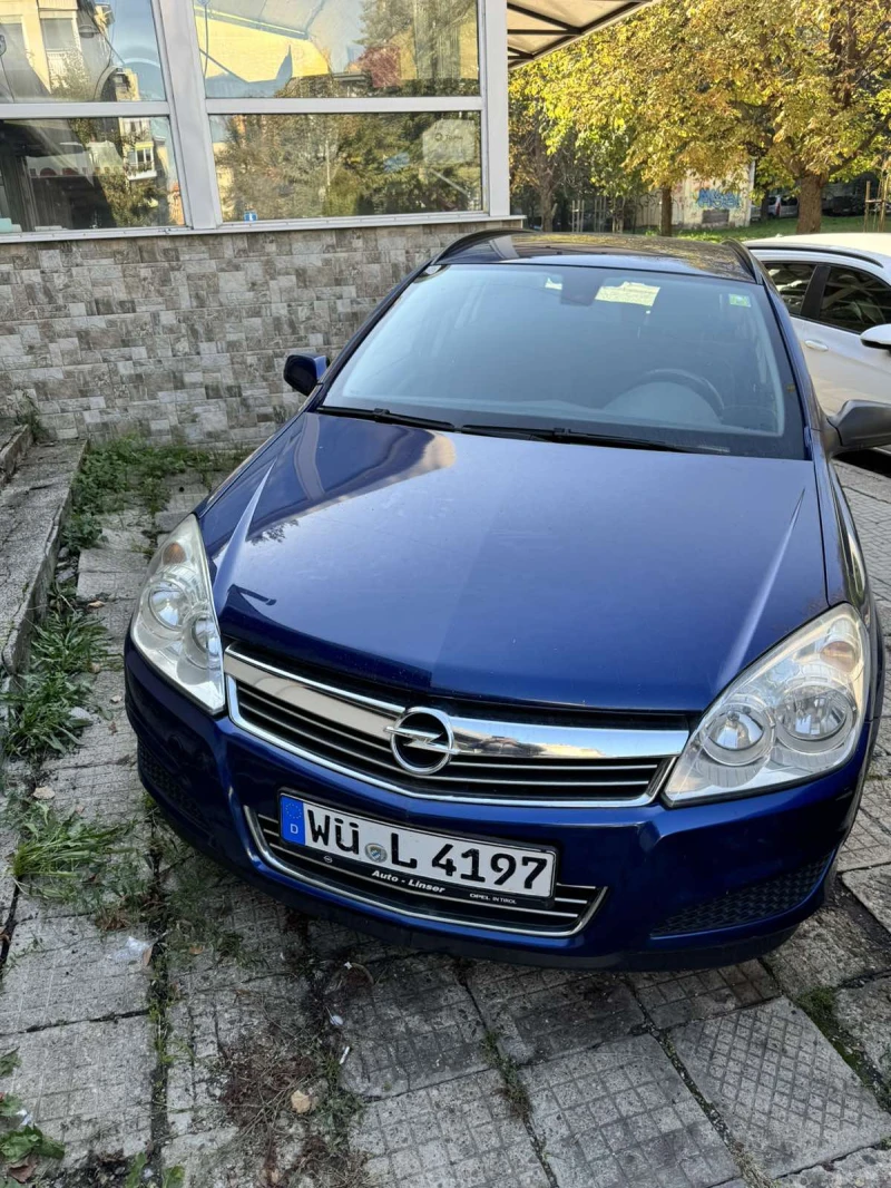 Opel Astra Комби, снимка 1 - Автомобили и джипове - 47682302