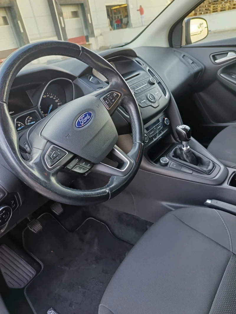 Ford Focus, снимка 15 - Автомобили и джипове - 47710076