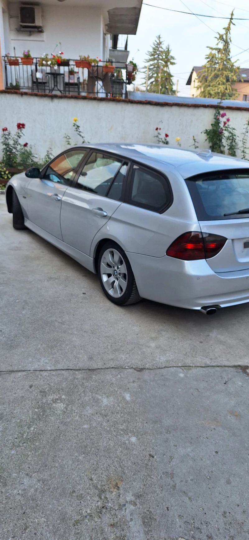 BMW 320 320d, снимка 3 - Автомобили и джипове - 47774340