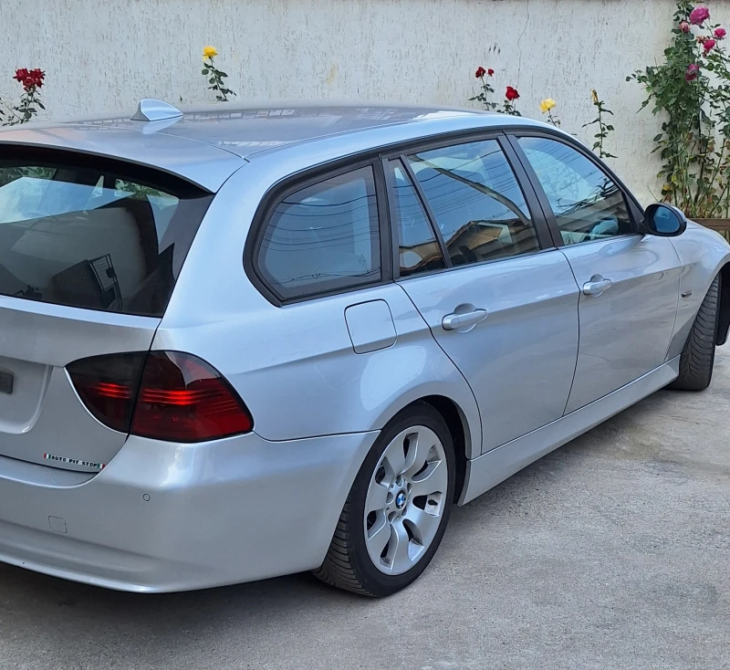 BMW 320 320d, снимка 2 - Автомобили и джипове - 47774340