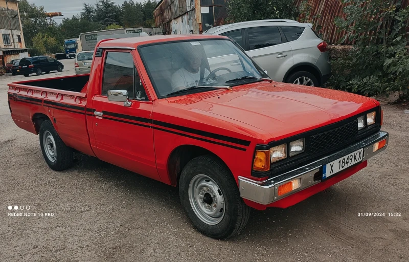 Nissan Pickup 720, снимка 1 - Автомобили и джипове - 47947426