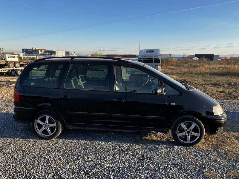 VW Sharan 1.9 D 4x4, снимка 2 - Автомобили и джипове - 48038940