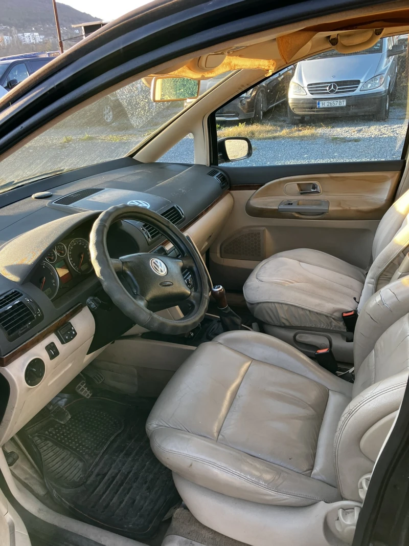 VW Sharan 1.9 D 4x4, снимка 3 - Автомобили и джипове - 48038940