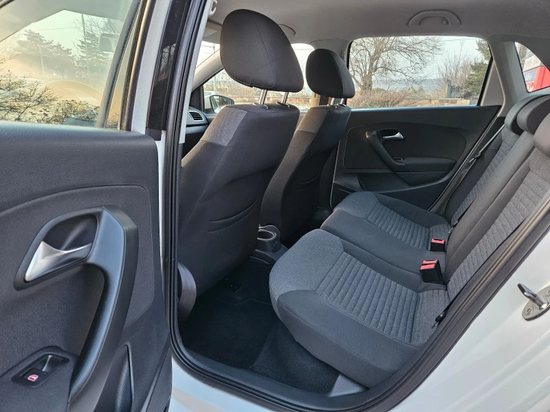 VW Polo 1.2, 70k.с., евро 5а!, снимка 9 - Автомобили и джипове - 49106419