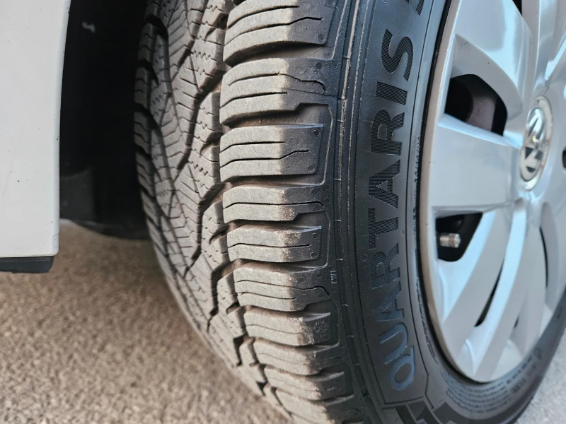 VW Polo 1.2, 70k.с., евро 5а!, снимка 16 - Автомобили и джипове - 49106419