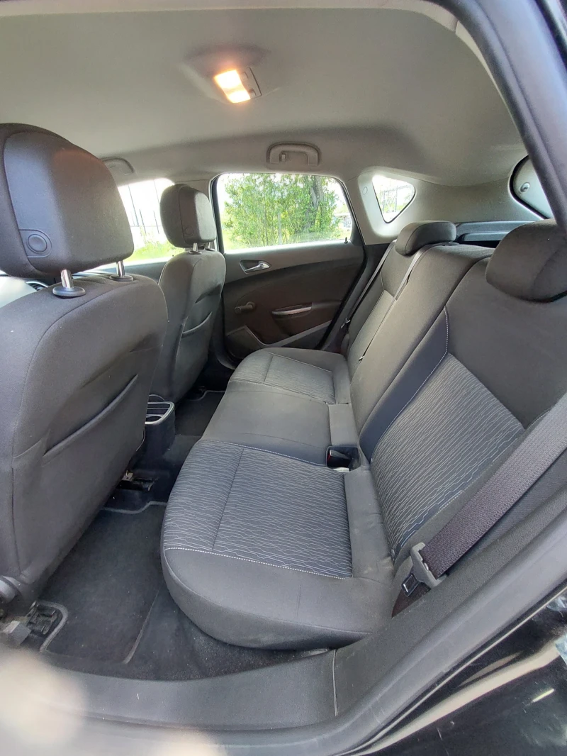 Opel Astra 1.6 Бензин  , снимка 8 - Автомобили и джипове - 52470313