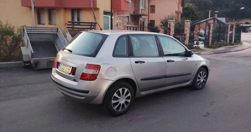 Fiat Stilo 1.9 JTD, снимка 4 - Автомобили и джипове - 51789172