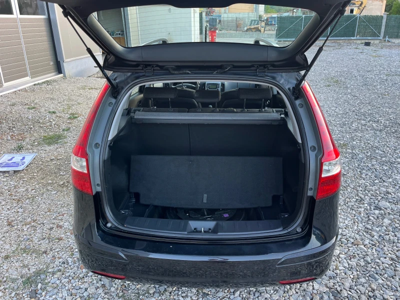 Hyundai I30 1.6CRDI, снимка 11 - Автомобили и джипове - 51800055