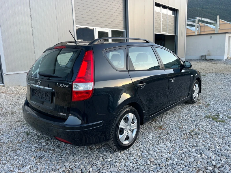 Hyundai I30 1.6CRDI, снимка 5 - Автомобили и джипове - 51800055
