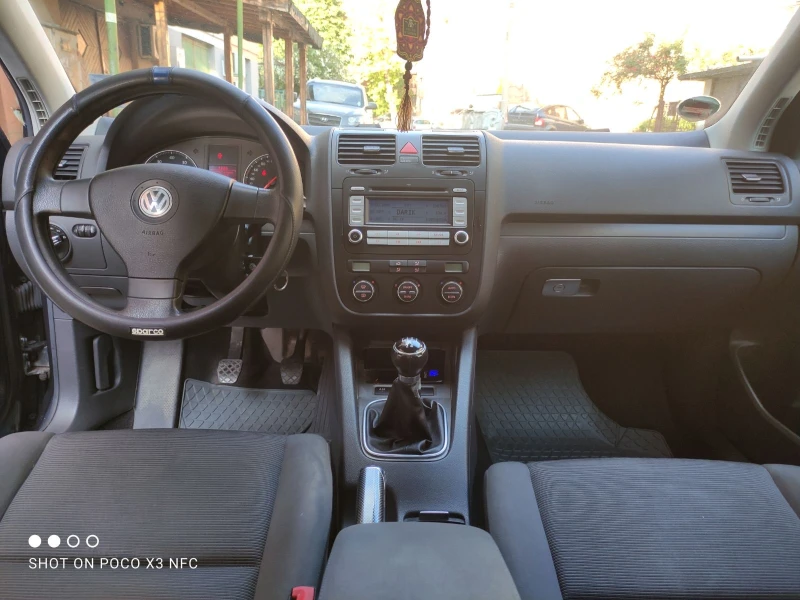 VW Golf, снимка 11 - Автомобили и джипове - 52151375