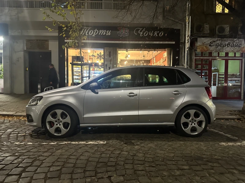 VW Polo, снимка 2 - Автомобили и джипове - 53566484