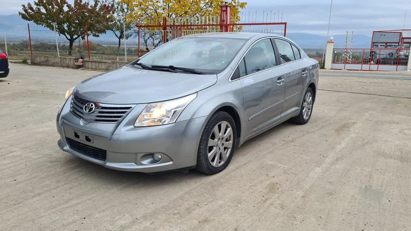 Toyota Avensis 2.2 D4D, снимка 3 - Автомобили и джипове - 41992361