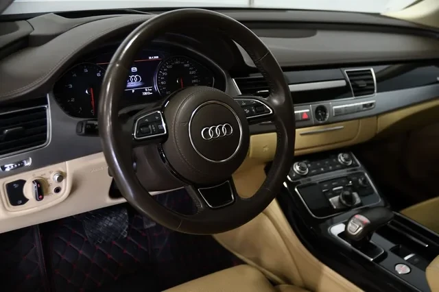 Audi A8 4.0T QUATTRO/FULL/PANO/360CAM, снимка 5 - Автомобили и джипове - 54998638