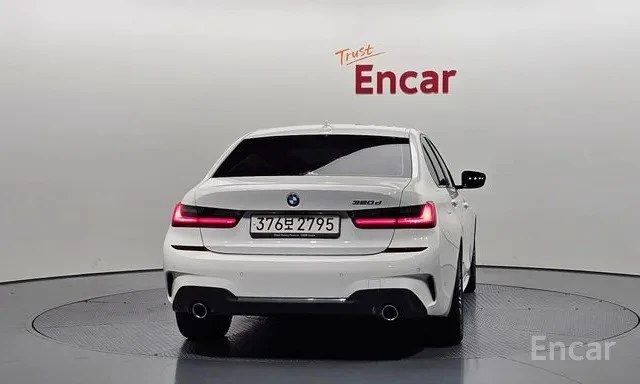BMW 320 320d M Sport, снимка 4 - Автомобили и джипове - 55943093