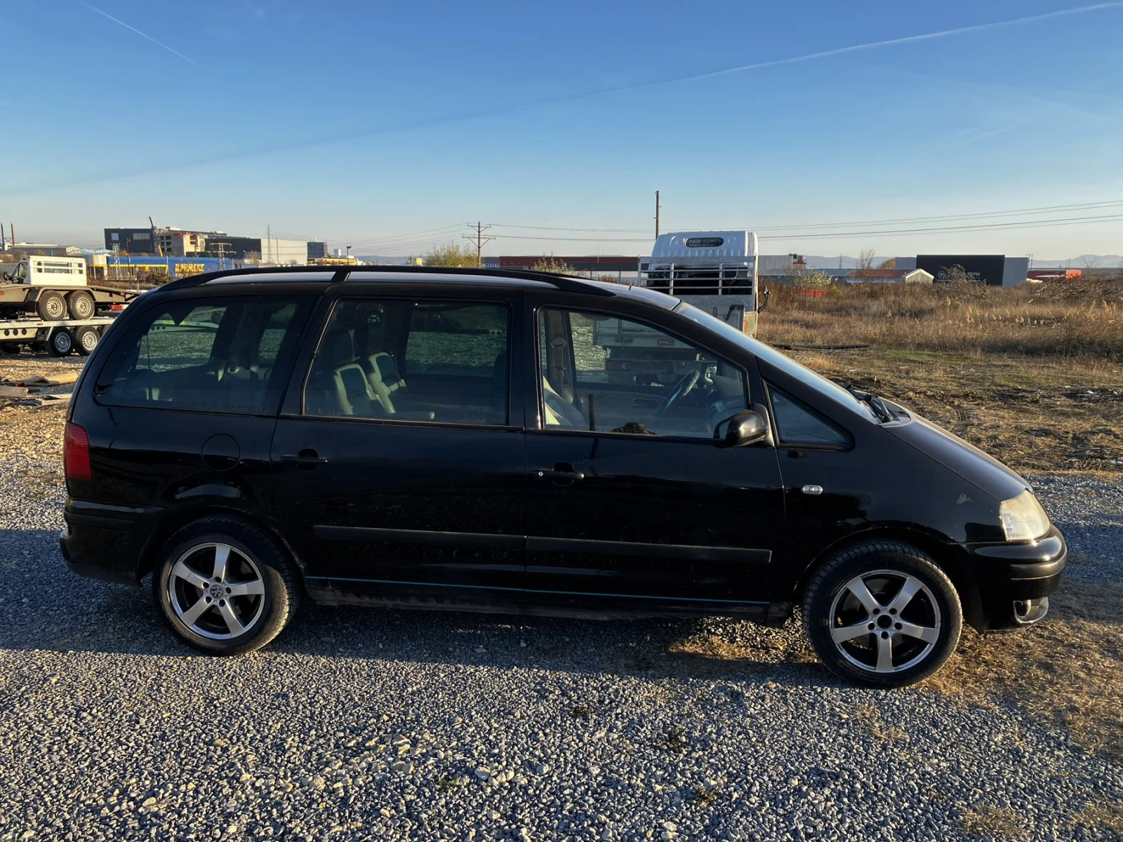 VW Sharan 1.9 D - изображение 2