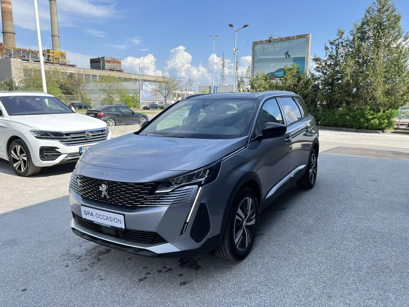 Peugeot 5008 New Line Up ALLURE PACK 1.5 BlueHDi 130 S&S EAT8 E - изображение 3