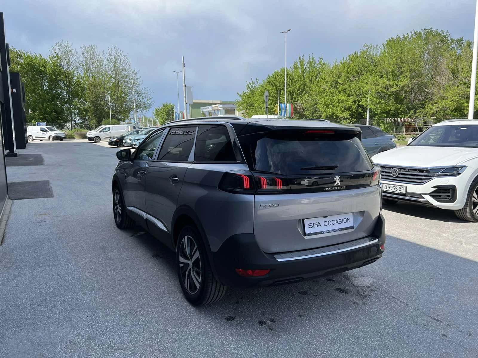 Peugeot 5008 New Line Up ALLURE PACK 1.5 BlueHDi 130 S&S EAT8 E - изображение 5